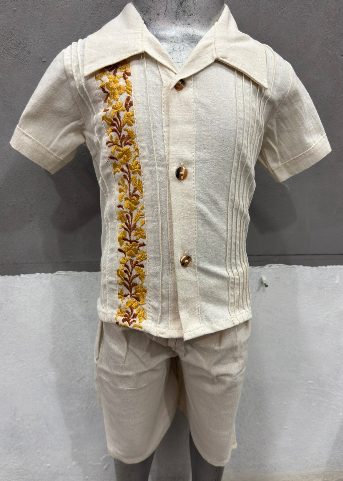 Conjunto Sanantonino dorado
